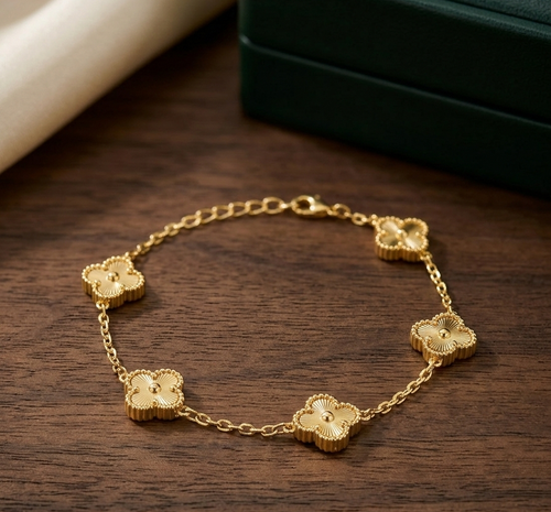 Clover Charm Bracelet