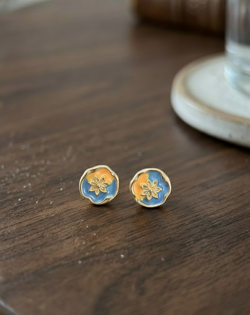 Blue Starburst Round Studs