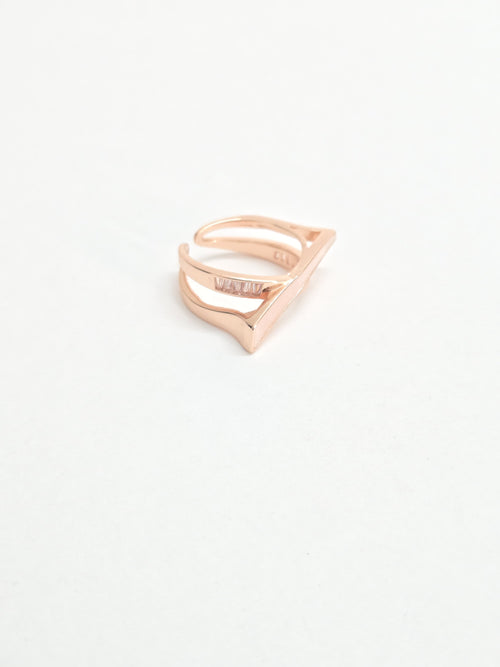 Aura Curve Ring
