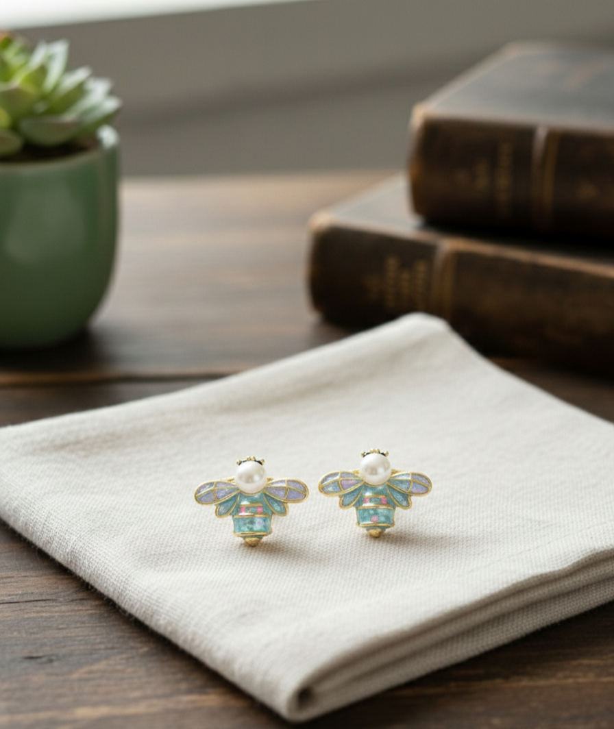 Bloom Bee Stud Earrings