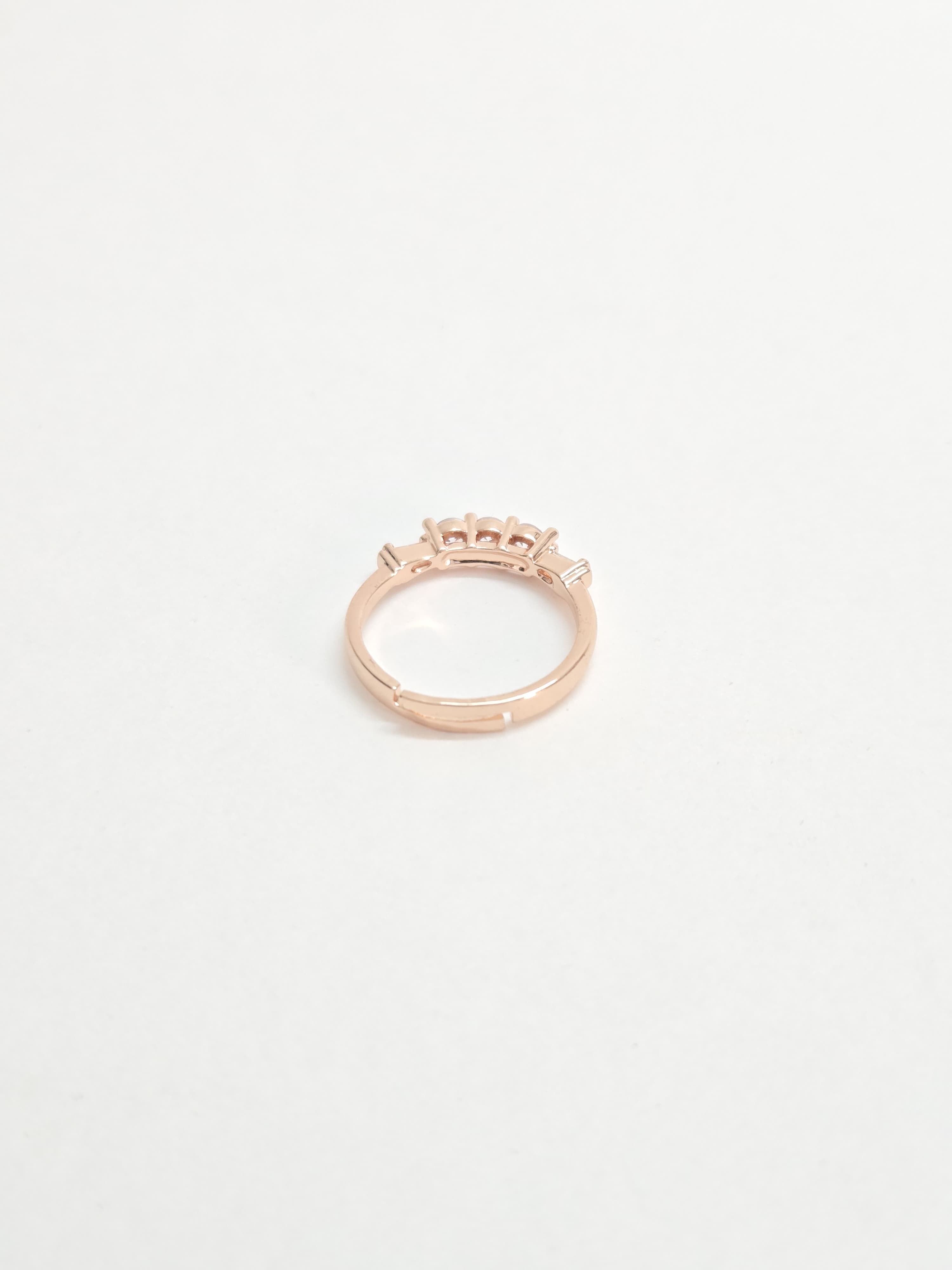 Eterna Glow Ring