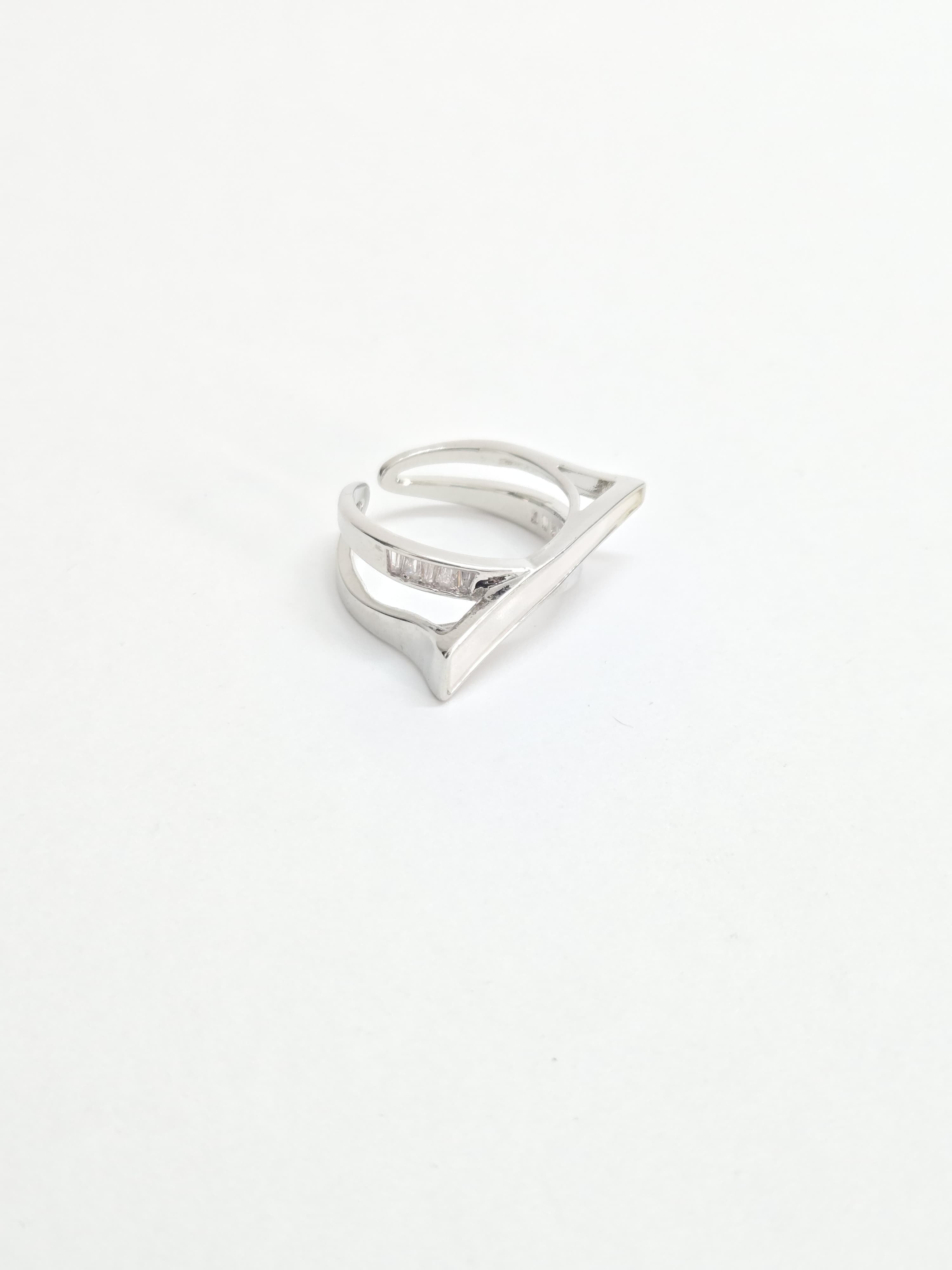 Aura Curve Ring